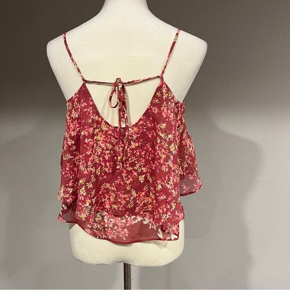 Slightly sheet floral crop top with straps - Picture 8 of 14